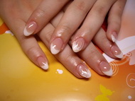 Francia,Törtfehér kagylóval